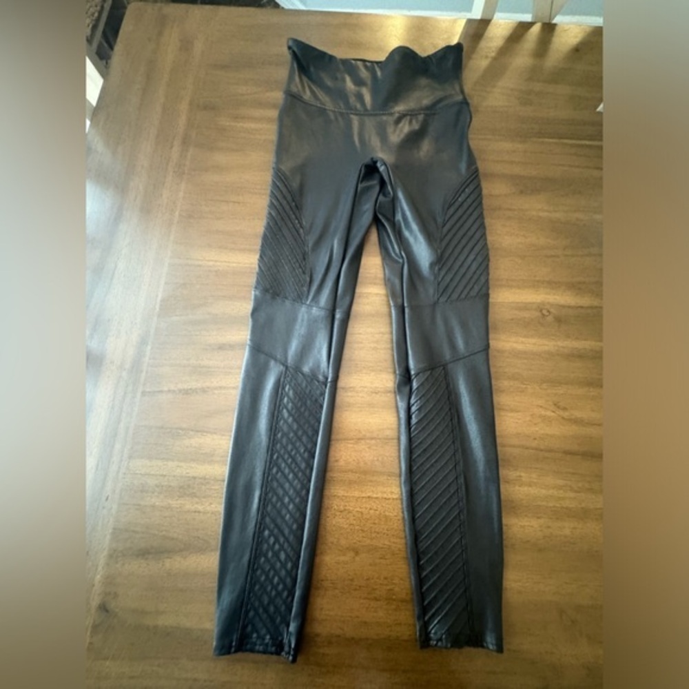 Spanx Black Faux Leather Leggings Size Medium
